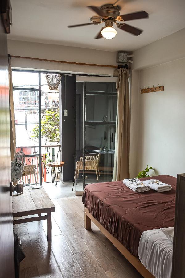 Black Llama Hostel Miraflores Lima Exterior photo